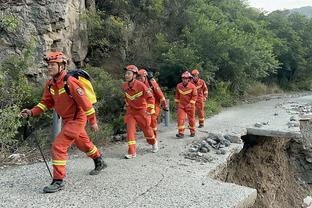 锡伯杜：球队现在的精神状态非常强大 我们需要保持下去